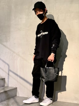 「ISAMU KATAYAMA BACKLASH（イサムカタヤマバックラッシュ）のアイテム（スニーカー）」を使った、yamamotoさん（メンズ・170cm）の秋コーディネート