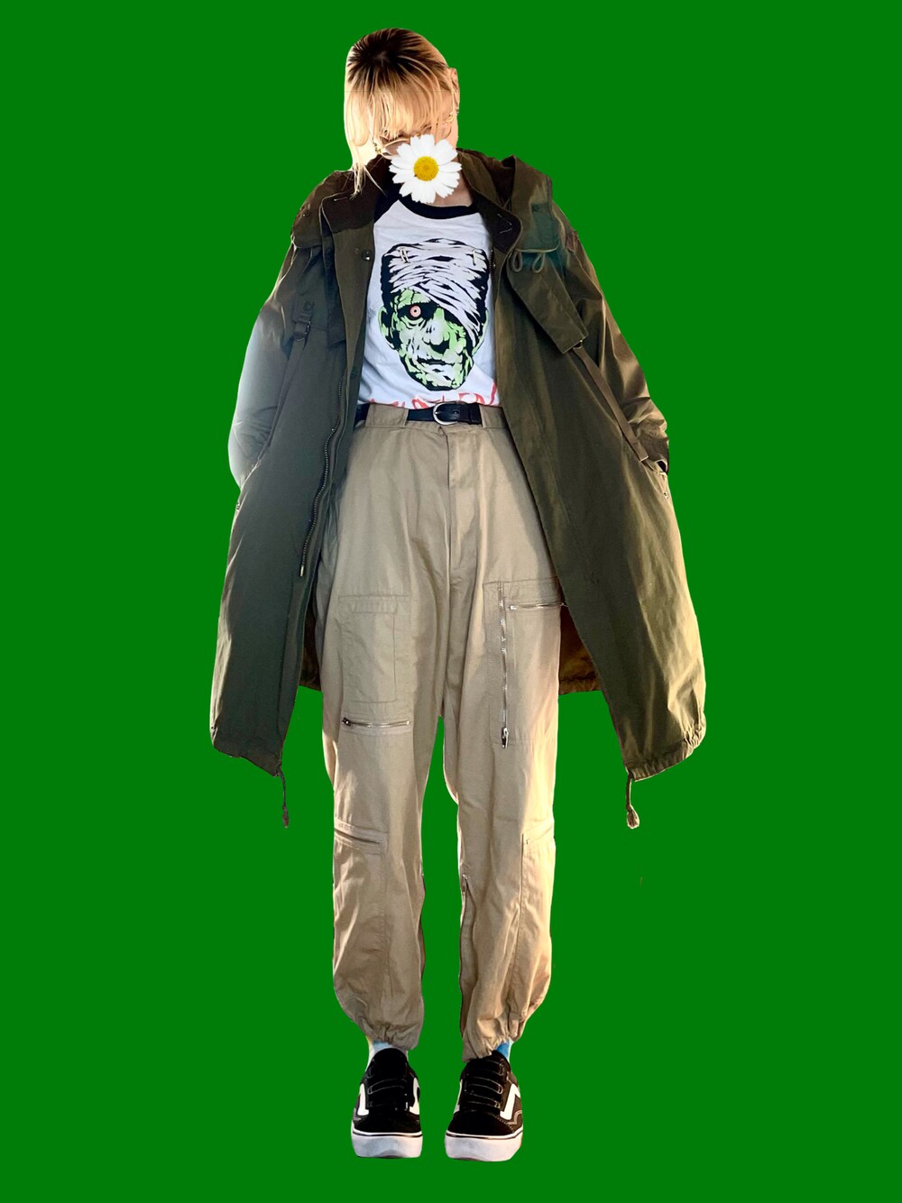 「秋コーデ、カジュアル、VANS OLDSKOOL、RNA、BEAMS、BEAMS BOY、オーバーサイズ、ロングコート」｜「RNAのアイテム（Tシャツ/カットソー、ホワイト系）」を使った、𝔫𝔬𝔯𝔦𝔬 さん（レディース・163cm）の秋コーディネートの1枚目の写真