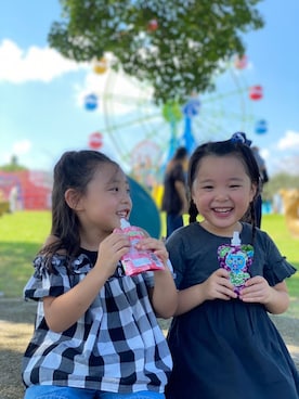 「kate spade new york kids（ケイトスペードニューヨーク）のアイテム（トップス）」を使った、みおりんさん（キッズ・100cm）の秋コーディネート
