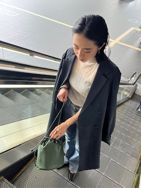 「アイテム（その他シューズ）」を使った、藤野有美さん（レディース・155cm）の夏コーディネート