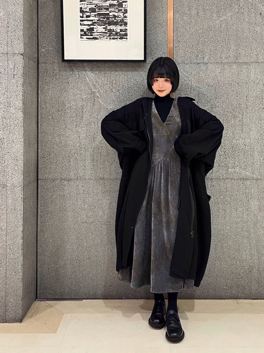 「今日のコスメと服、きれいめカジュアル、休日コーデ、カジュアルコーデ、オトナ女子、冬、今日のコーデ、UNIQLO、高身長コーデ、ロングワンピース」｜「Yohji Yamamotoのアイテム（ジャケット/アウター、ブラック系）」を使った、ameさん（レディース・165cm）の冬コーディネートの1枚目の写真