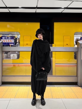 「COMME des GARCONS（コムデギャルソン）のアイテム」を使った、ameさん（レディース・165cm）の秋コーディネート