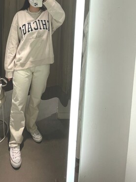 「H&M（エイチ・アンド・エム）のアイテム（パンツ、ホワイト系）」を使った、AAさん（レディース・161cm）の秋コーディネート