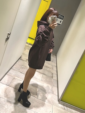 「CALNAMUR（カルナムール）のアイテム（スウェット）」を使った、hirokaさん（レディース・153cm）の冬コーディネート