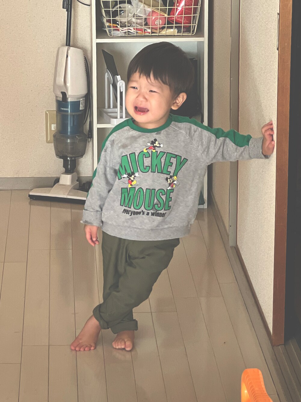 「西松屋、1歳、おとこのこ、１歳８ヶ月、男の子、男の子コーデ、BABYDOLL」｜「BABYDOLLのアイテム（チノパンツ、グリーン系）」を使った、mowさん（キッズ・90cm）の冬コーディネートの1枚目の写真