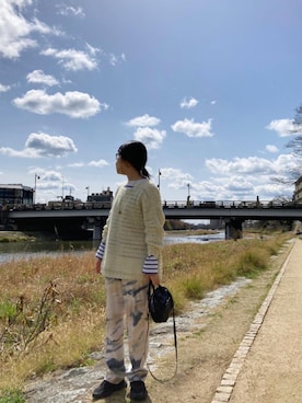 「ENOF（イナフ）のアイテム（パンツ）」を使った、noaさん（レディース・165cm）の春コーディネート