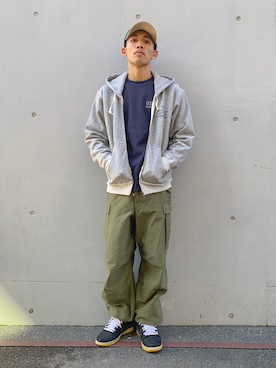 「アイテム（パーカー）」を使った、マルケス・タクヤさん（メンズ・175cm）の秋コーディネート