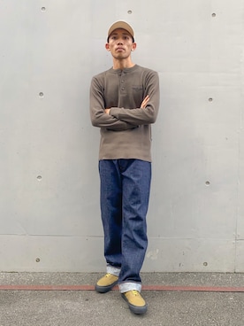 「AVIREX（アヴィレックス）のアイテム」を使った、マルケス・タクヤさん（メンズ・175cm）の秋コーディネート