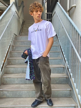 「AVIREX（アヴィレックス）のアイテム（アクセサリー）」を使った、マルケス・タクヤさん（メンズ・174cm）の春コーディネート