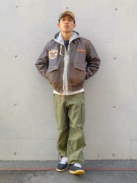 「アイテム（レッグウェア）」を使った、マルケス・タクヤさん（メンズ・175cm）の秋コーディネート