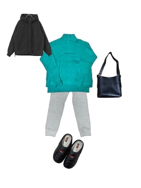 「アイテム（サンダル）」を使った、uuy akirさん（レディース・149cm）の冬コーディネート