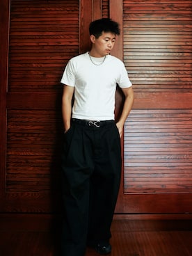 「kutir（クティール）のSOLID CROPPED TSHIRT／無地クロップドTシャツ（Tシャツ/カットソー、ホワイト系）」を使った、eminemsybさん（メンズ・172cm）の秋コーディネート