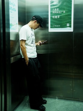 「NEIGHBORHOOD（ネイバーフッド）のアイテム（Tシャツ/カットソー、ホワイト系）」を使った、eminemsybさん（メンズ・172cm）の秋コーディネート