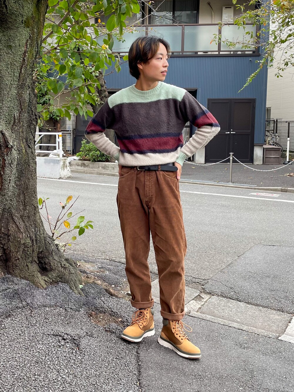 「ニット、モヘアニット、タックイン、コーデュロイ、ロールアップ、ブーツ」｜「SON OF THE CHEESEのアイテム（ニット/セーター、その他）」を使った、げんきさん（メンズ・173cm）の秋コーディネートの1枚目の写真