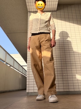 「UNIQLO（ユニクロ）のアイテム（チノパンツ、ベージュ系）」を使った、chizuさん（レディース・160cm）の春コーディネート