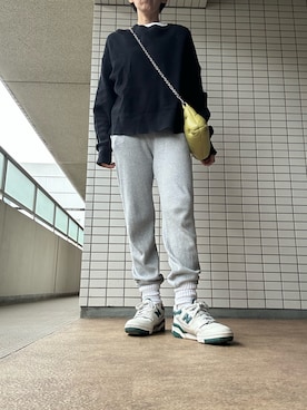 「アイテム（スニーカー）」を使った、chizuさん（レディース・160cm）の秋コーディネート