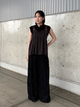 「KBF（ケイビーエフ）のアイテム（パンツ）」を使った、舞 波さん（レディース・166cm）の春コーディネート