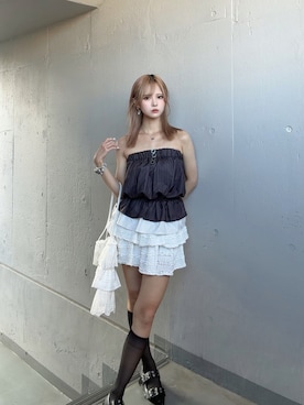 「tinkerend（ティンカーエンド）のPinstripe Frill Peplum Bustier / ピンストライプフリルペプラムビスチェ（チューブトップ、グレー系）」を使った、onxxqmさん（レディース・156cm）の夏コーディネート