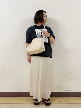 「russet（ラシット）のトライアングルショルダーバッグ（單肩包、ホワイト系）」を使った、coboayuさん（レディース・165cm）の夏コーディネート
