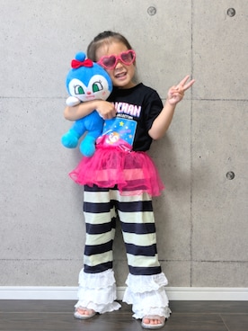 「MARKEY'S（マーキーズ）のレースフリルティアードボーダーパンツ（その他パンツ、ブラック系）」を使った、YOTSUBA🍀さん（キッズ・100cm）の夏コーディネート