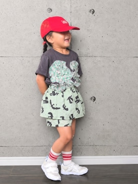 「MARKEY'S（マーキーズ）のチュールランダムフリルＴシャツ（Tシャツ/カットソー、グレー系）」を使った、YOTSUBA🍀さん（キッズ・100cm）の夏コーディネート