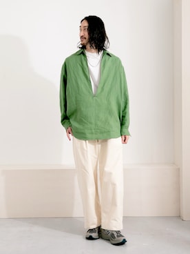 「2002R」｜「アイテム（アクセサリー）」を使った、YOさん（メンズ・177cm）の夏コーディネート