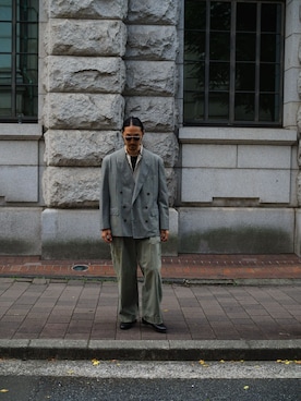 「アイテム（ローファー）」を使った、YOさん（メンズ・177cm）の秋コーディネート