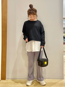 「earth music&ecology（アースミュージックアンドエコロジー）のアイテム（スウェット）」を使った、tomopuuさん（レディース・152cm）の秋コーディネート