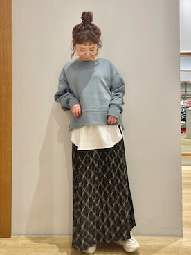 「earth music&ecology（アースミュージックアンドエコロジー）のアイテム（スウェット）」を使った、tomopuuさん（レディース・152cm）の秋コーディネート