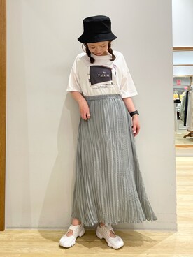 「earth music&ecology（アースミュージックアンドエコロジー）のアイテム（ハット、ブラック系）」を使った、tomopuuさん（レディース・152cm）の夏コーディネート