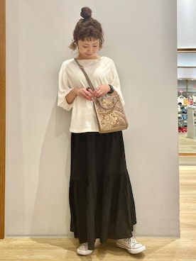 「earth music&ecology（アースミュージックアンドエコロジー）のアイテム（トートバッグ）」を使った、tomopuuさん（レディース・152cm）の秋コーディネート