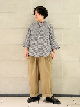 「JOURNAL STANDARD LUXE（ジャーナルスタンダード　ラックス）の60リネンドルマンシャツ（シャツ/ブラウス、ブラック系）」を使った、M.Mさん（レディース・161cm）の夏コーディネート
