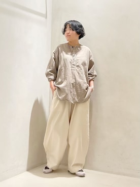 「JOURNAL STANDARD LUXE（ジャーナルスタンダード　ラックス）の【HTS】COTTON LINEN HENRY NECK（シャツ/ブラウス、ベージュ系）」を使った、M.Mさん（レディース・161cm）の春コーディネート