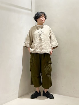「JOURNAL STANDARD LUXE（ジャーナルスタンダード　ラックス）のオックスワッシャー カーゴパンツ（カーゴパンツ、グリーン系）」を使った、M.Mさん（レディース・161cm）の春コーディネート