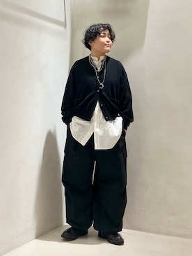 「JOURNAL STANDARD LUXE（ジャーナルスタンダード　ラックス）のリップストップ カーゴパンツ（カーゴパンツ、ブラック系）」を使った、M.Mさん（レディース・161cm）の冬コーディネート