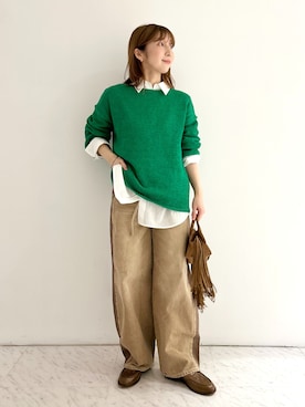 「JOURNAL STANDARD（ジャーナルスタンダード）の13ozカラーライン デニム（デニムパンツ、ベージュ系）」を使った、AKAMINEさん（レディース・155cm）の冬コーディネート