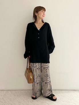 「JOURNAL STANDARD（ジャーナルスタンダード）のMulti Satin Pt Piping パンツ（その他パンツ、ブラウン系）」を使った、AKAMINEさん（レディース・155cm）の夏コーディネート