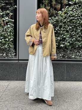 「Barbour（バブアー）の別注【Barbour/バブアー】JS OS TRANSPORT JK（その他アウター、ベージュ系）」を使った、AKAMINEさん（レディース・155cm）の冬コーディネート