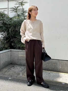 「JOURNAL STANDARD（ジャーナルスタンダード）の《追加》ウォッシャブルコットンリネンVISストレートパンツ（その他パンツ、ブラウン系）」を使った、AKAMINEさん（レディース・155cm）の春コーディネート