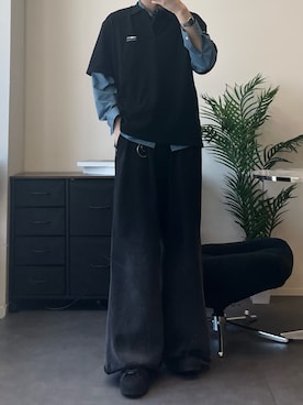 「THE CRAFT CREW PRODUCTS（ザクラフトクループロダクツ）の【UNNOTICEシリーズ】ファンクショナルファブリック ヘビーワッフル オーバーサイズ 半袖ポロシャツ / 抗菌防臭・UVカット【THE CRAFT CREW PRODUCTS】（ポロシャツ、ブラック系）」を使った、しおんさん（メンズ・176cm）の春コーディネート