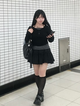 「lilful（リルフル）の【26年春夏新作】ボーダー柄 フェイクレイヤード ヘンリーネックロンT（Tシャツ/カットソー、ブラック系）」を使った、Riさん（レディース・150cm）の春コーディネート