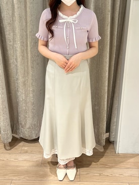 「MISCH MASCH（ミッシュマッシュ）の2026春夏新作 フリルシャツレイヤードニット（ニット/セーター、ピンク系）」を使った、アミュプラザ小倉店さん（レディース・152cm）の春コーディネート