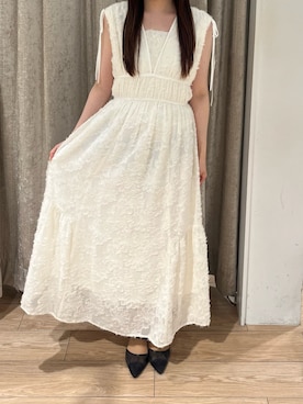 「MISCH MASCH（ミッシュマッシュ）の2026春夏新作 フリンジジャガードワンピース（ワンピース、ホワイト系）」を使った、アミュプラザ小倉店さん（レディース・152cm）の春コーディネート