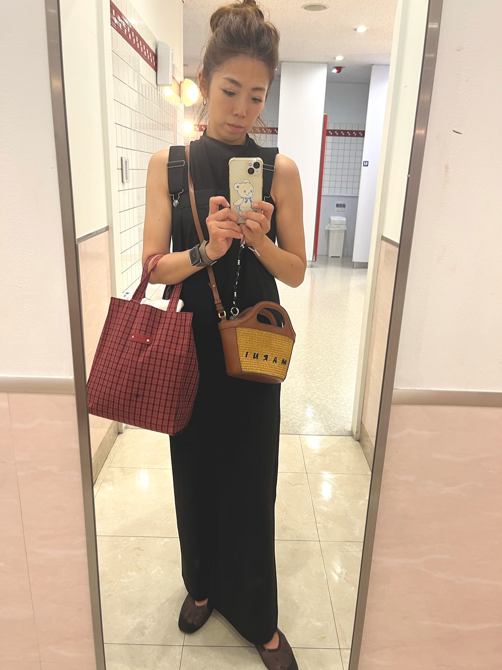 familiar ネイビー×レッド トートバッグ 楽天市場】【新着】【中古】familiar(ファミリア) トートバッグ