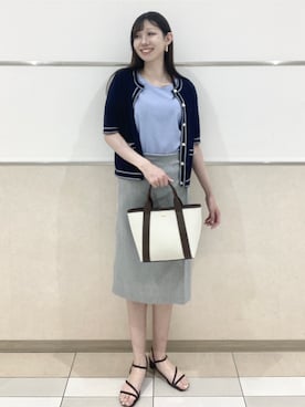 「index（インデックス）の【UVケア】バイカラーダブルライン半袖カーディガン《洗濯機OK》（カーディガン/ボレロ、ブルー系）」を使った、838さん（レディース・168cm）の春コーディネート