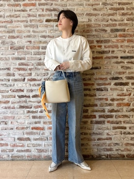 「THE SHOP TK （ザ ショップ ティーケー ）の【スタイルを選ばず着られる】ワンポイント 長袖Tシャツ 洗濯機OK/UVカット/毛玉になりにくい（Tシャツ/カットソー、ホワイト系）」を使った、しばさん（レディース・168cm）の春コーディネート