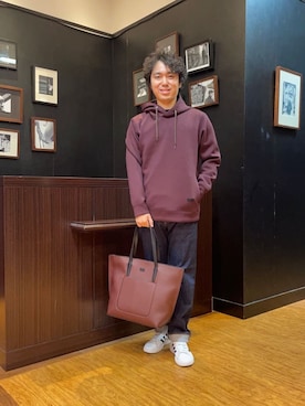 「アイテム（パーカー、レッド系）」を使った、KEIさん（メンズ・167cm）の秋コーディネート