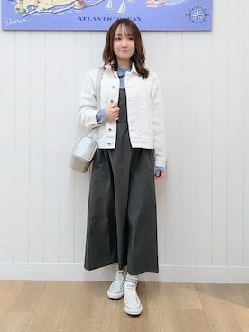 「アイテム（デニムジャケット、ホワイト系）」を使った、itoさん（レディース・158cm）の春コーディネート