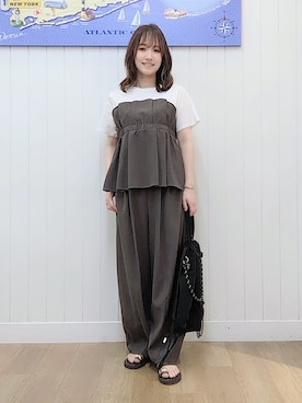 「Dessin（デッサン）の【セットアップ可/UVカット/洗える】ビスチェドッキングTシャツ（Tシャツ/カットソー、ブラウン系）」を使った、itoさん（レディース・159cm）の春コーディネート