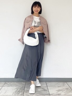 「アイテム（デニムジャケット、ピンク系）」を使った、nekoさん（レディース・159cm）の春コーディネート